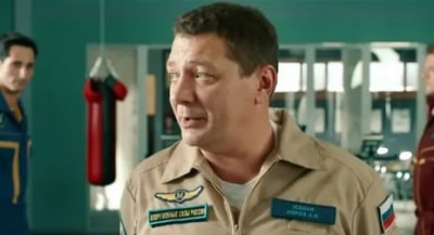 Команда б программа. Команда б 19 серия. Команда б сериал генерал. Фильм команда на НТВ. Большой побег актеры СТС.