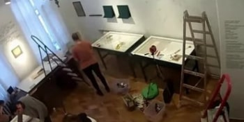 Спецгруппа Нехорошая квартира: Часть 2-я
